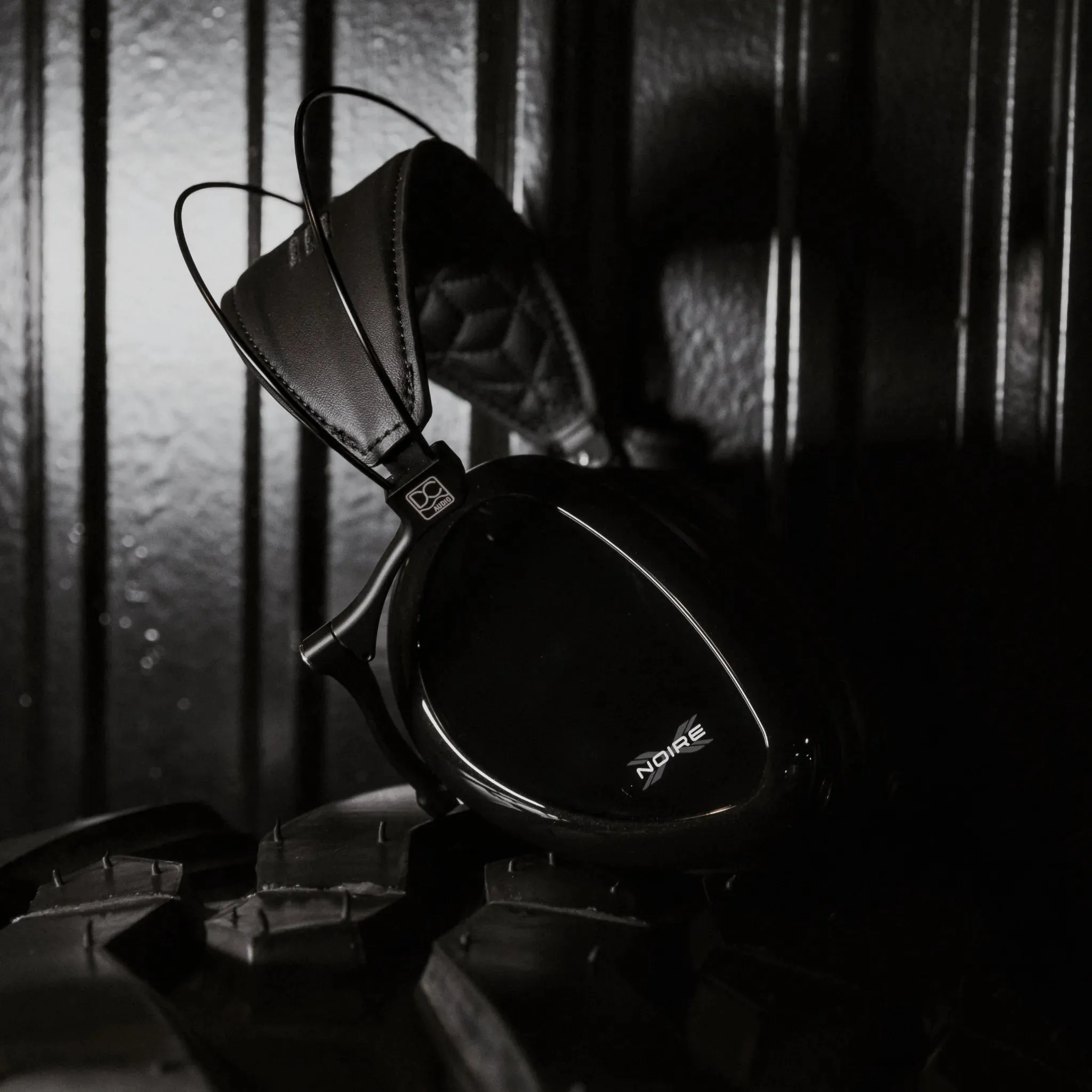 Dan Clark Audio Noire X | Closed-Back Planar Magnetic Headphones
