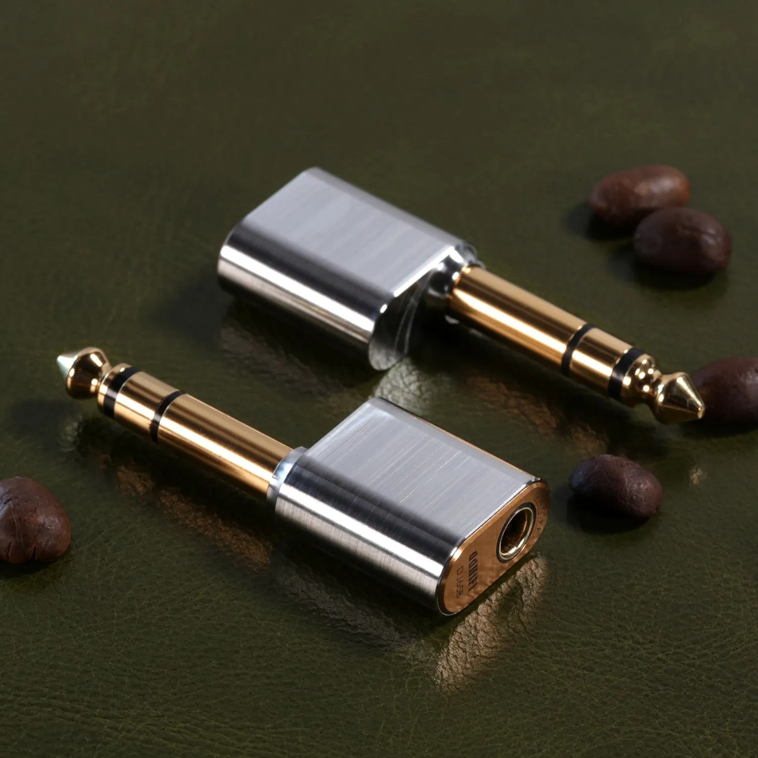 DD ddHiFi DJ65B 6.35mm Male to 4.4mm Female Audio Adapter for Desktop Amplifier