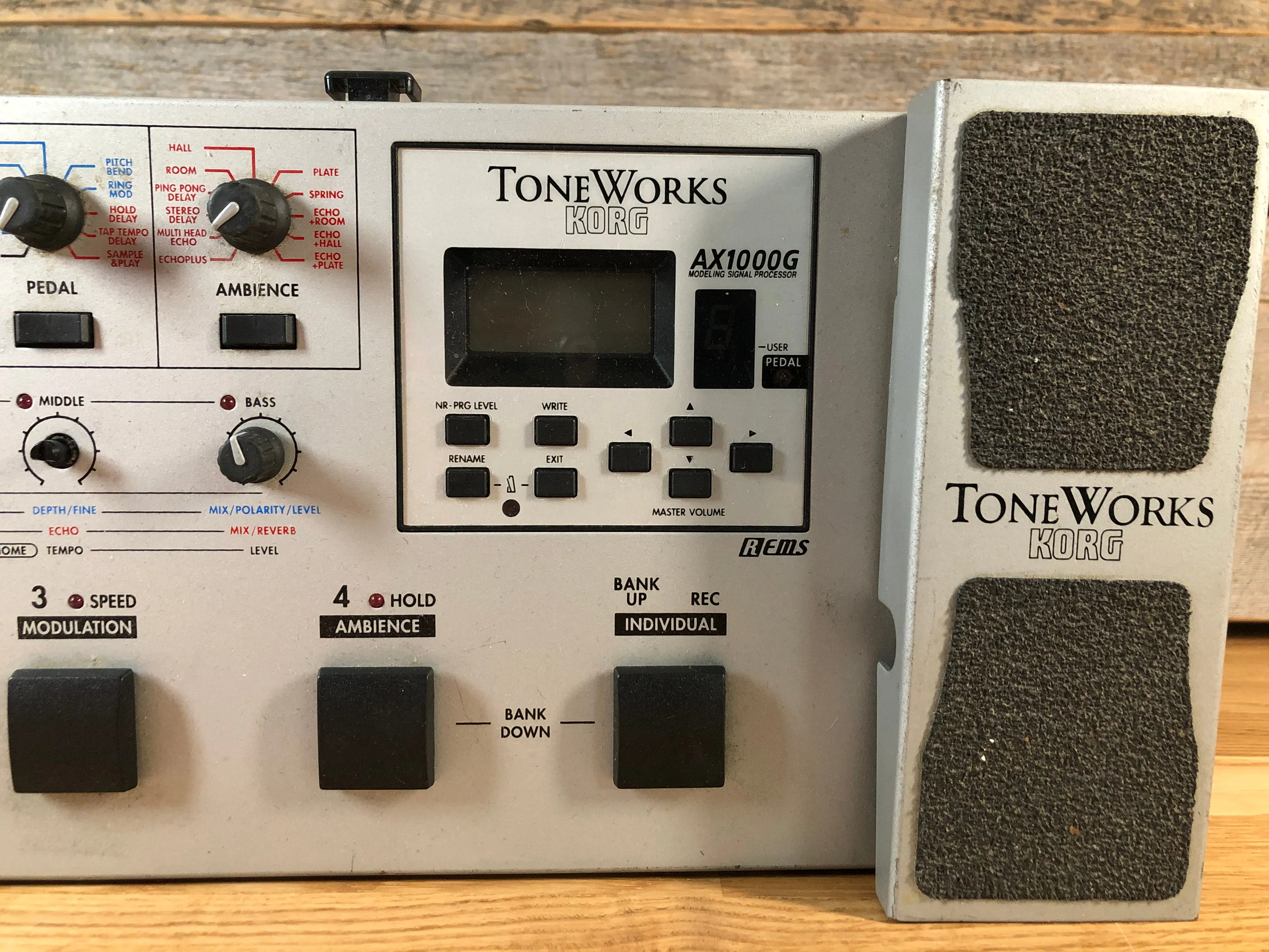 Korg AX1000G Toneworks Multi-Effects