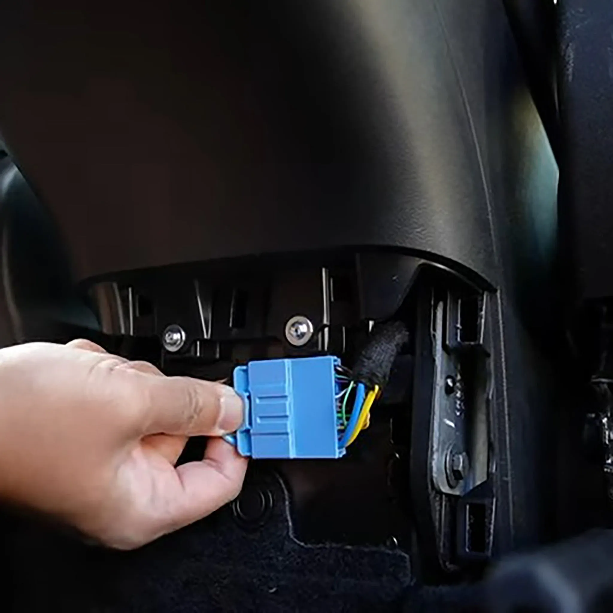Rear Touchscreen Display for Tesla Model 3/Y – Entertainment, Climate Control & Seamless Integration