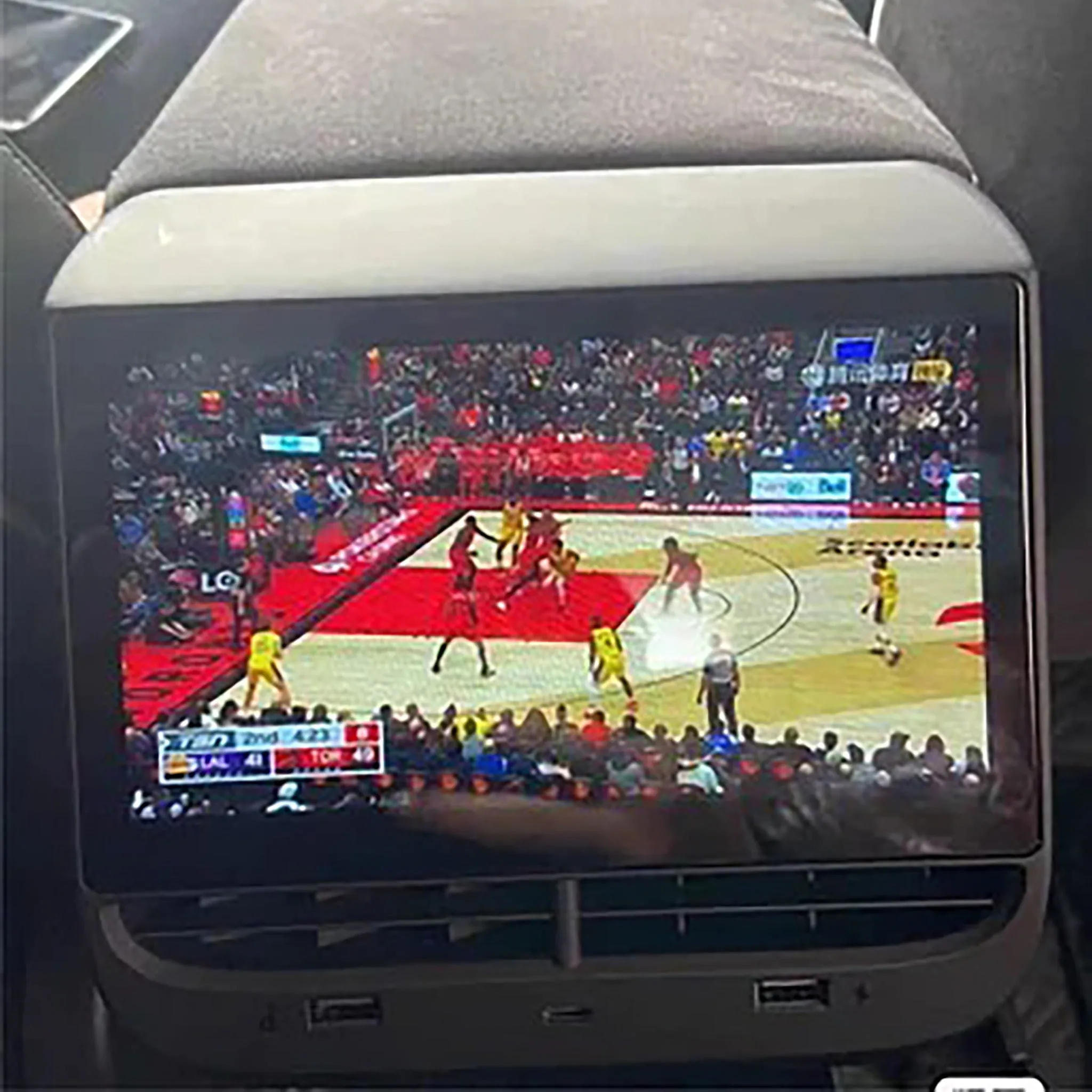 Rear Touchscreen Display for Tesla Model 3/Y – Entertainment, Climate Control & Seamless Integration