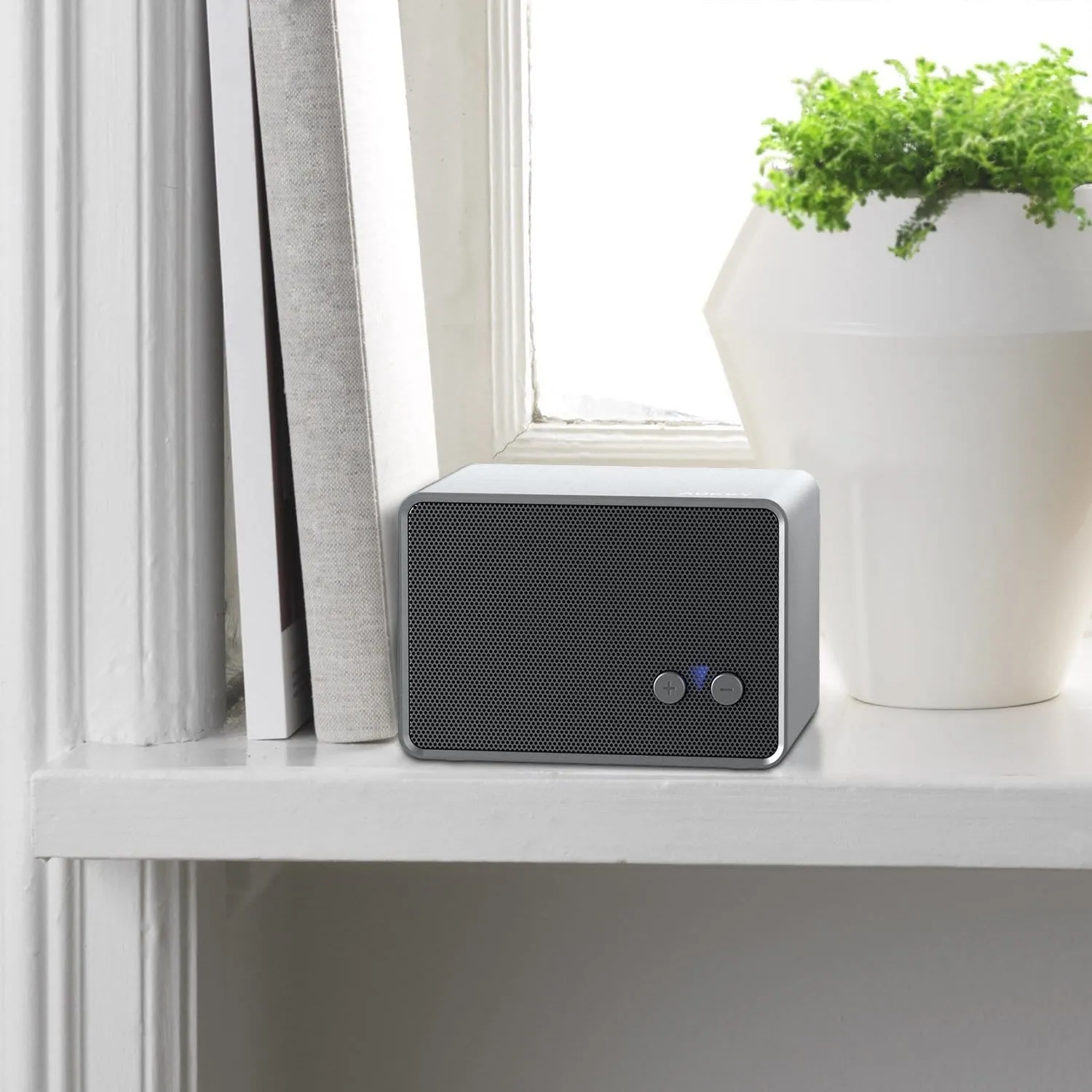 SK-M28 Portable wireless Bluetooth mini Speaker with Stereo Sound