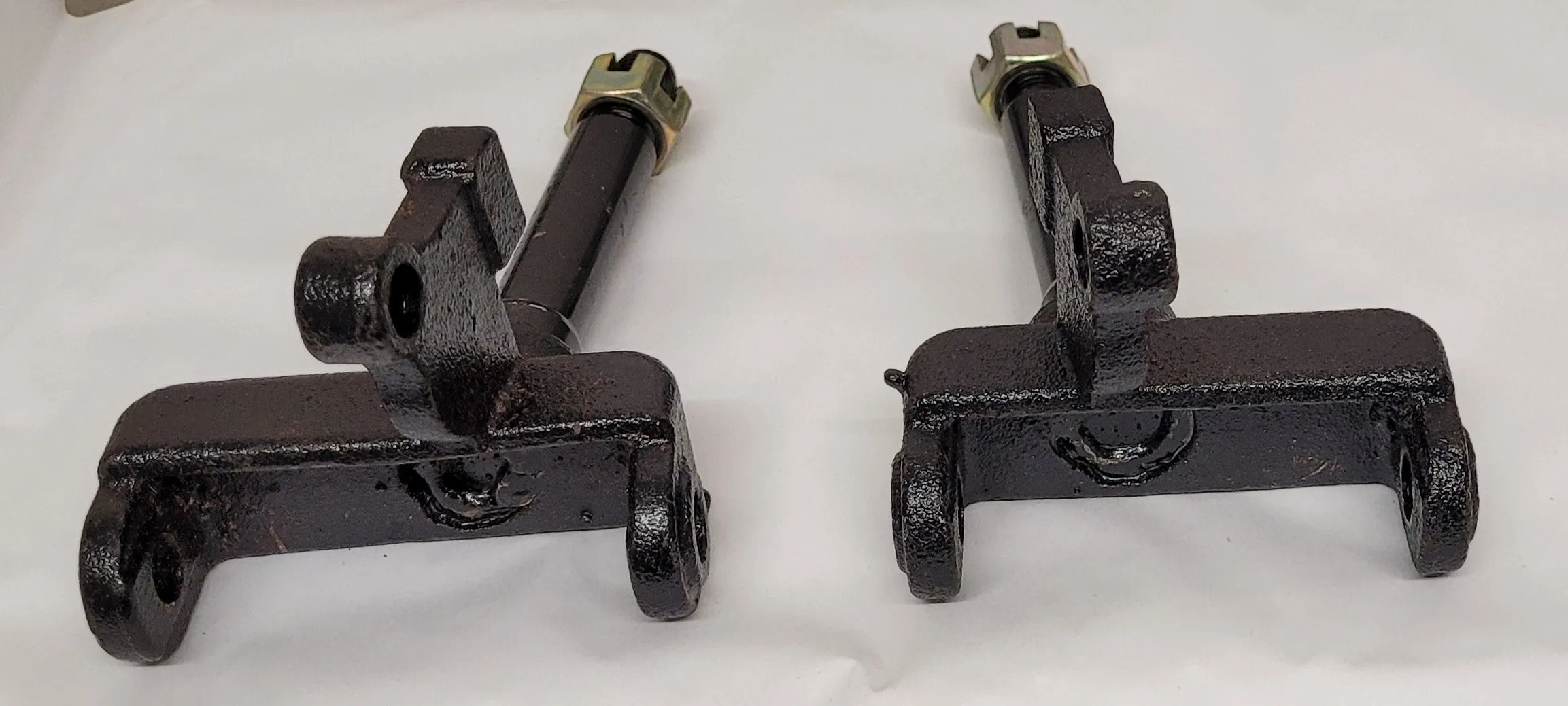 WHH35 SET LEFT / RIGHT STEERING STUB AXLES 125CC UPBEAT 125CC QUAD BIKE