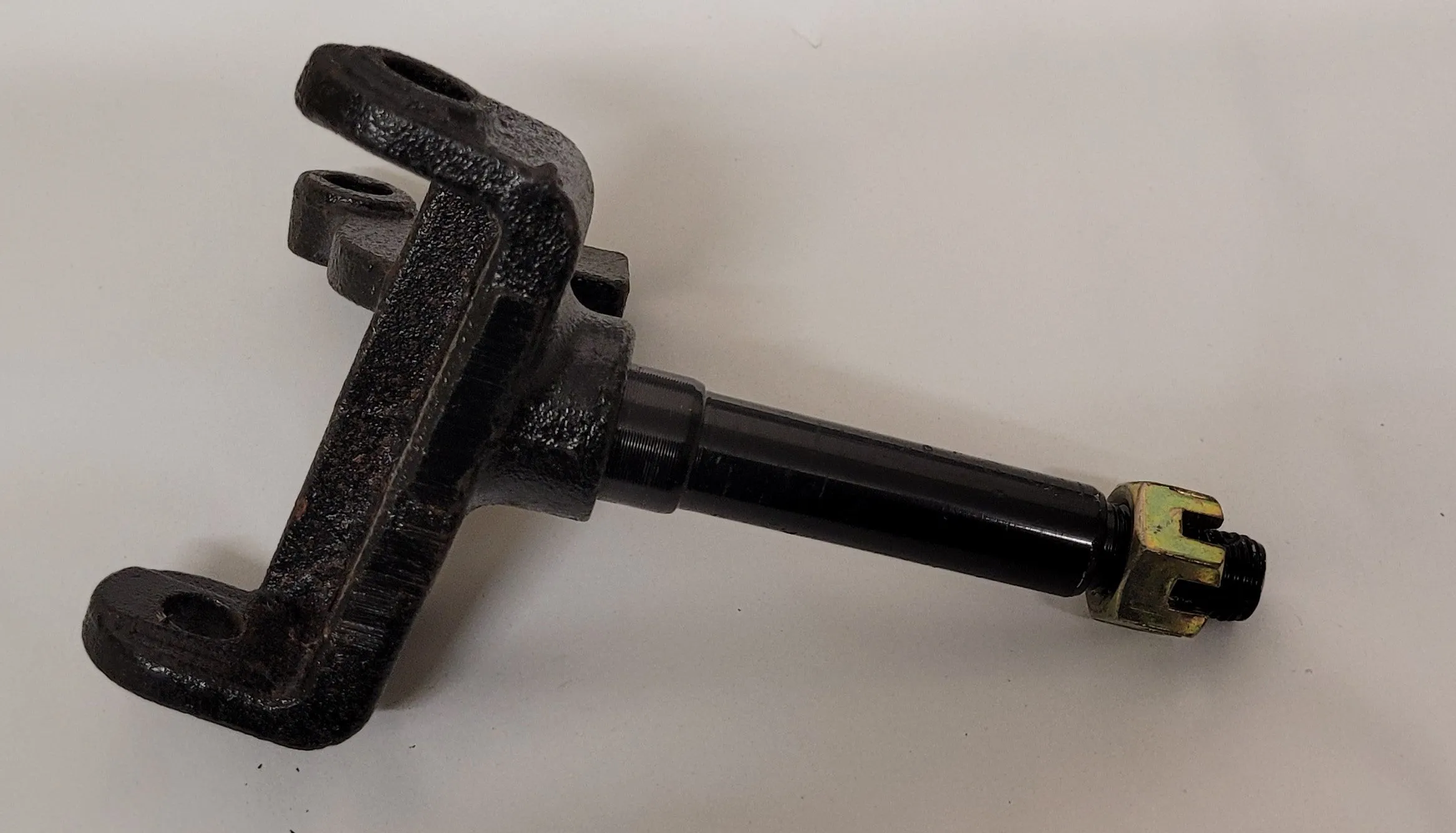 WHH35 SET LEFT / RIGHT STEERING STUB AXLES 125CC UPBEAT 125CC QUAD BIKE